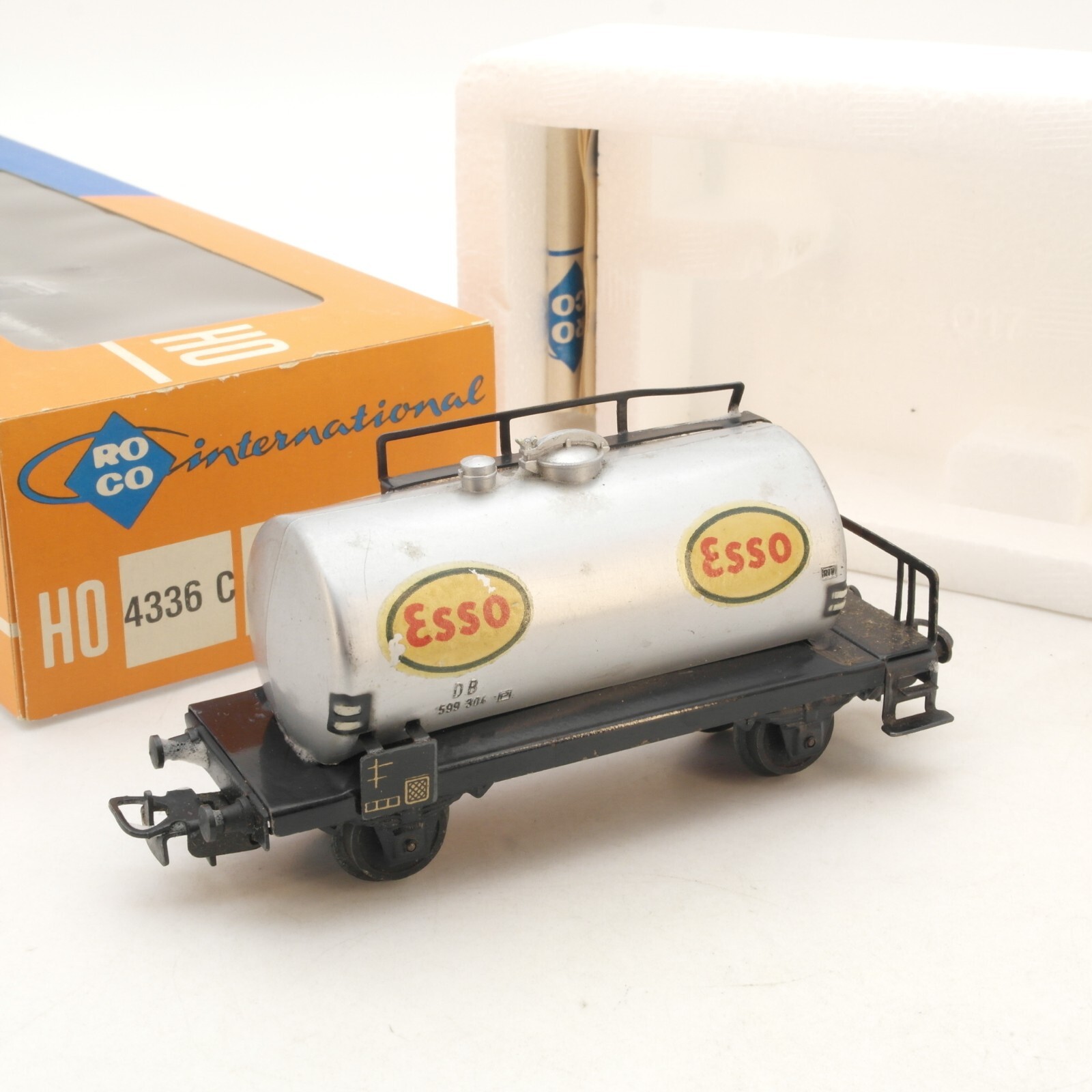 Märklin H0 Kesselwagen Esso 599 304 der DB in EVP RG5174