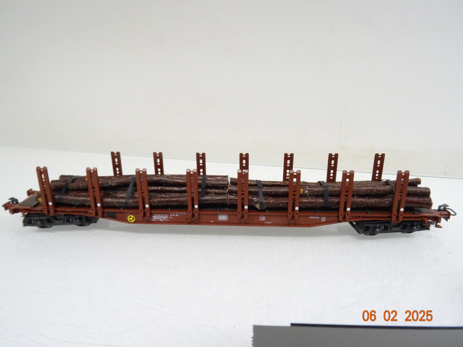 Märklin H0 Rungenwagen mit Ladung 2 Stk u Güterzug Begleitwagen der DB PR5787 o. – Bild 3