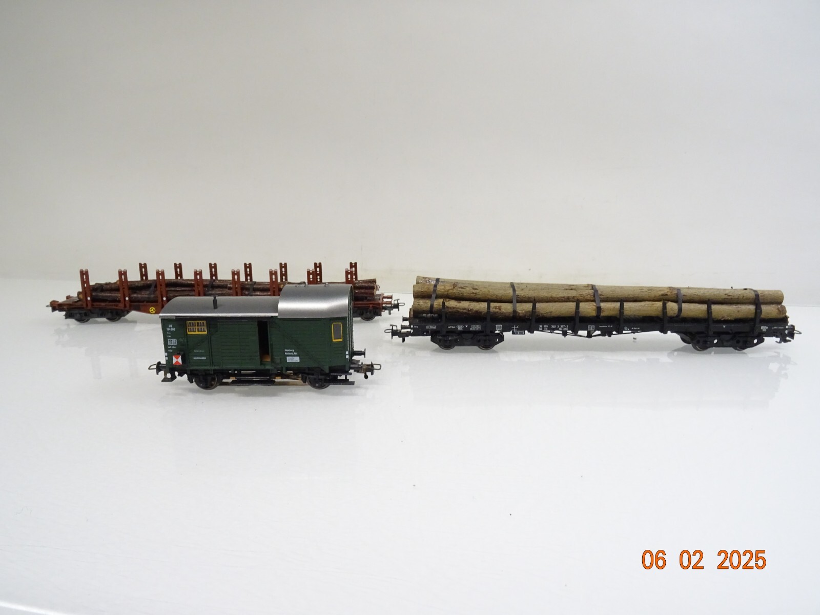 Märklin H0 Rungenwagen mit Ladung 2 Stk u Güterzug Begleitwagen der DB PR5787 o.