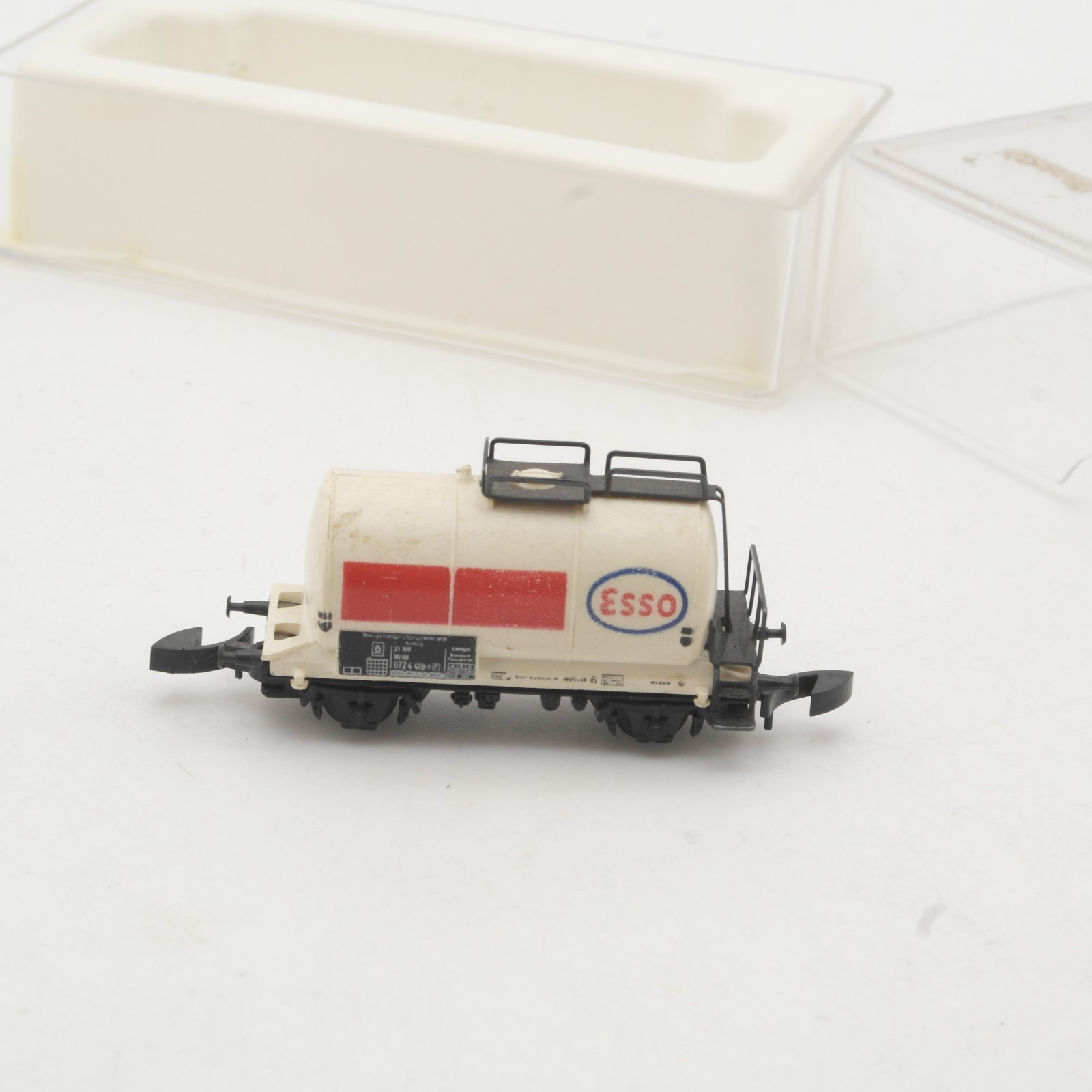Märklin mini-club Z Kesselwagen Esso, siehe Foto in OVP RR5459 – Bild 3