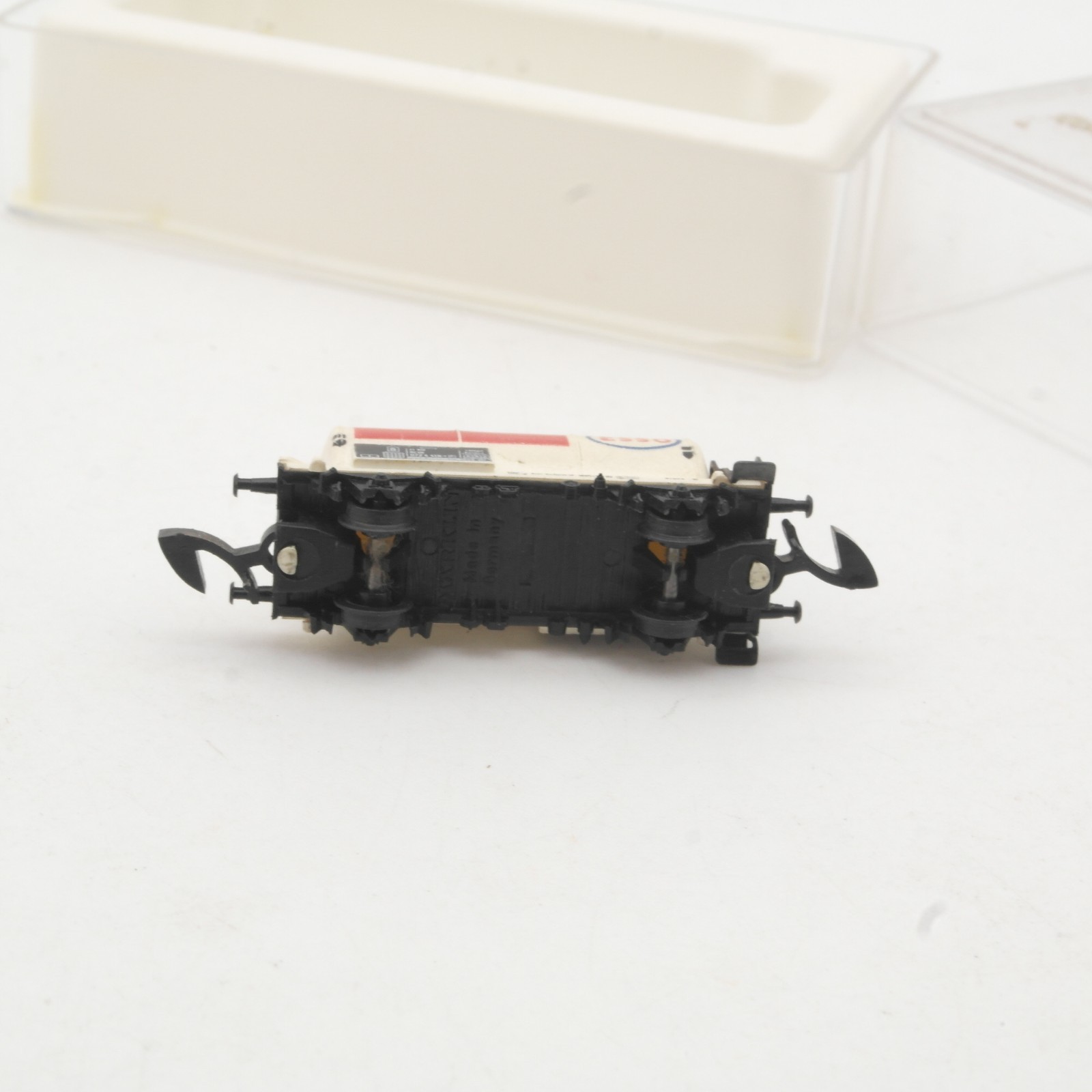 Märklin mini-club Z Kesselwagen Esso, siehe Foto in OVP RR5459 – Bild 4