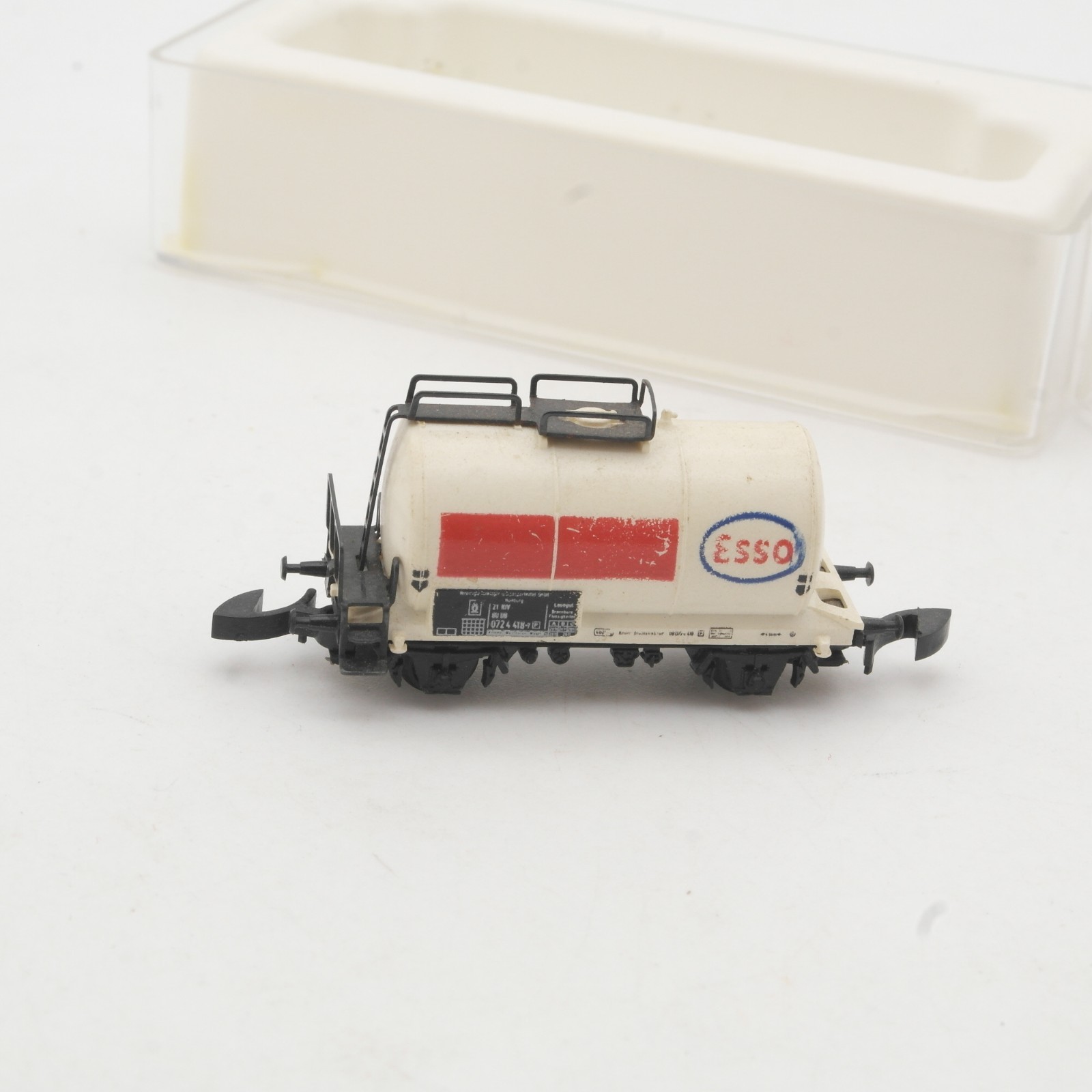 Märklin mini-club Z Kesselwagen Esso, siehe Foto in OVP RR5459