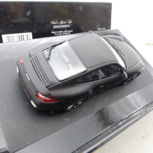 Minichamps 1:43 436069000 Porsche 911 (997 II) 2010 matt/grau in OVP EX7727 – Bild 3