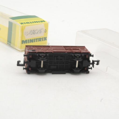 Minitrix N 13615 Viehverschlagwagen der DRG in EVP RR3580 – Bild 4
