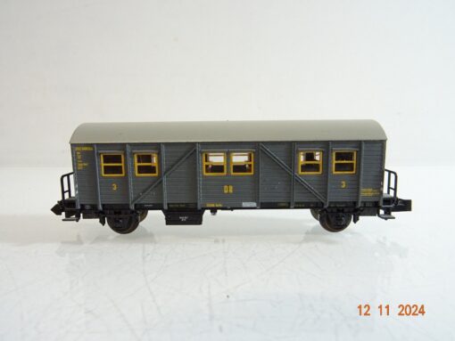 Minitrix N Behelfspersonenwagen 3. Kl. der DR PR3835 o. – Bild 3