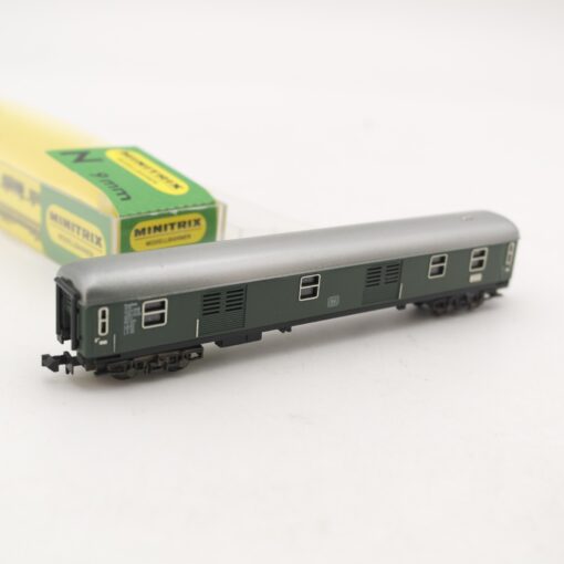 Minitrix N Gepäckwagen Stuttgart München der DB, siehe Foto in EVP RR2088