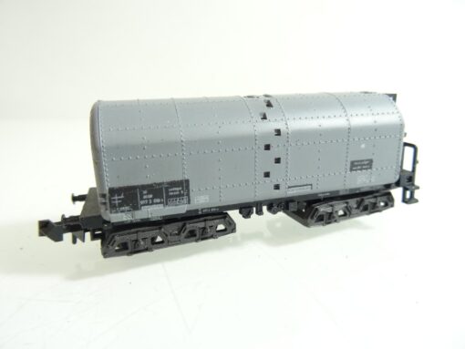 Minitrix N Heizöl-Kesselwagen der DB RR952 o.
