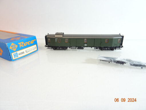 Roco H0 4220S  Gepäckwagen der DB in OVP AR8348