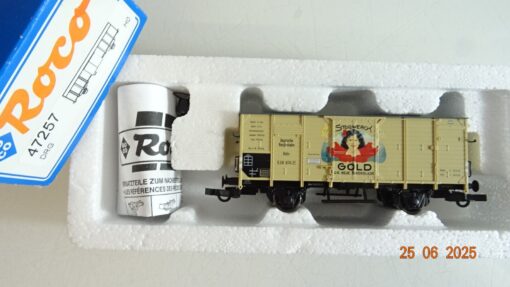 Roco H0 47257 gedeckter Güterwagen Stollwerck Gold der DR in OVP PR8683