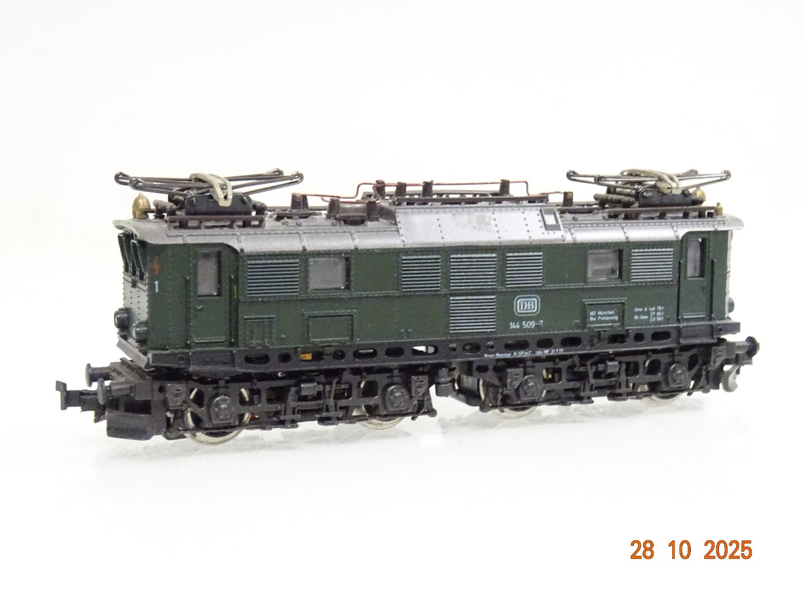 Roco N 02154S E-Lok BR 144 509-7 der DB JL3961 o. – Bild 3