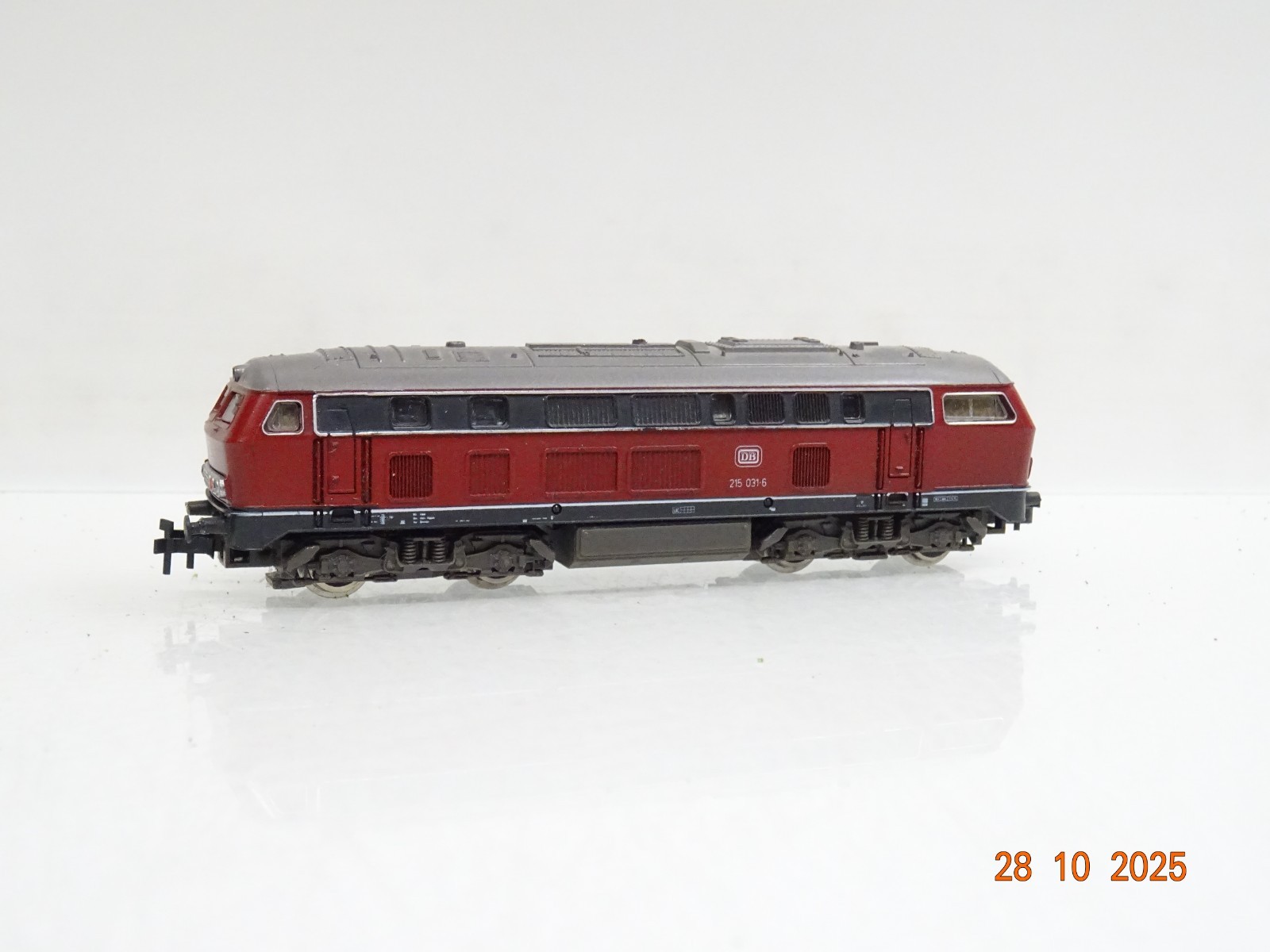 Roco N 2150 Diesellok BR 215 031-6 der DB JL3944 o. – Bild 3