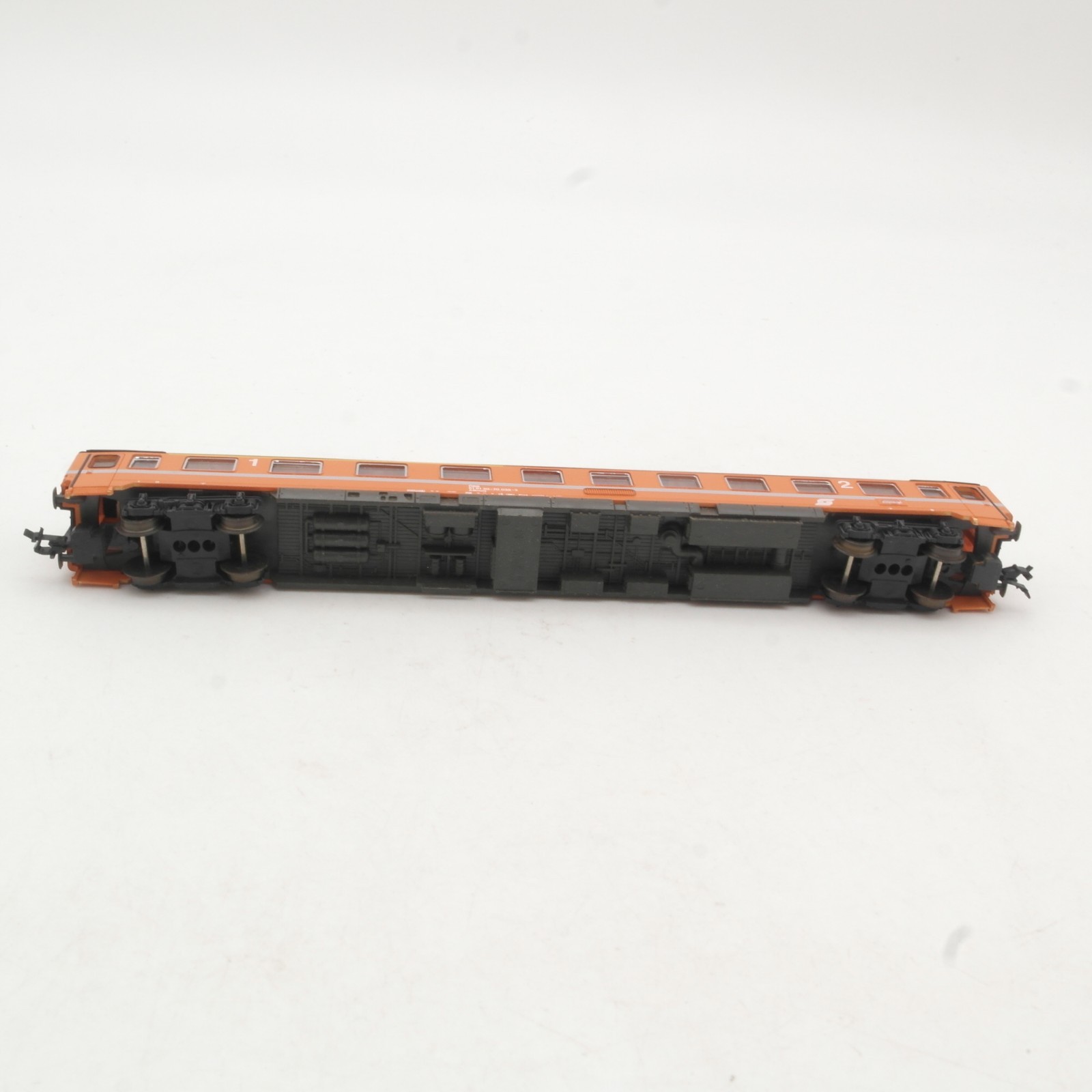 Roco N Personenwagen 2. Klasse 61 81 30-70 035-3 der ÖBB RR4742 o. – Bild 4