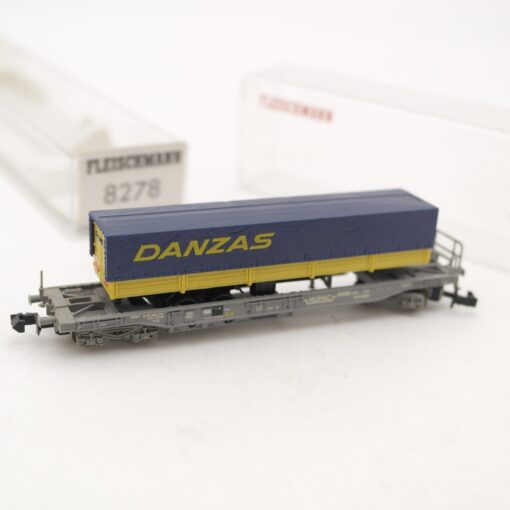 Roco N Taschenwagen mit Auflieger Danzas in EVP RR2150