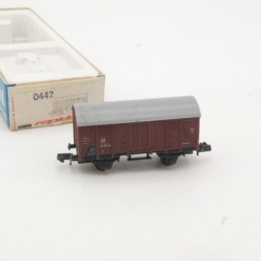 Schnäppchen N gedeckter Güterwagen der DR in EVP QR8011 – Bild 3