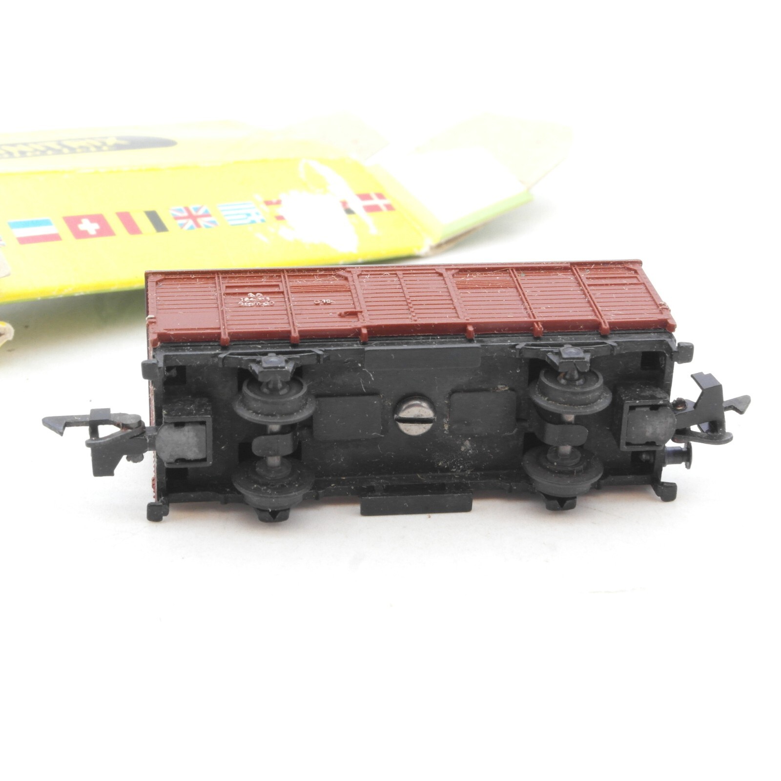 Schnäppchen N gedeckter Güterwagen in EVP RG1609 – Bild 3