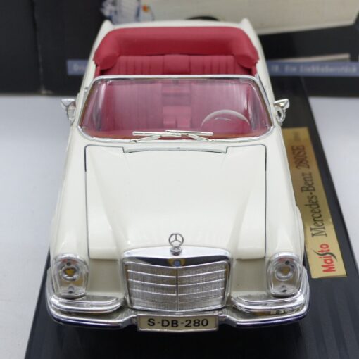 Tchibo / Maisto 1:18 36873 Mercedes Benz 280 SE weiß Baujahr 1966 in OVP EX5725