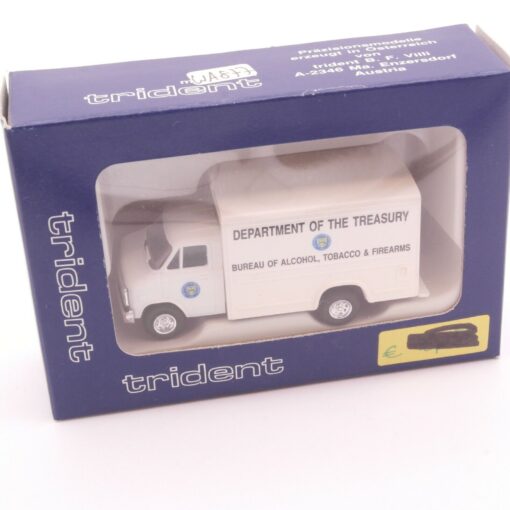 Trident 1:87 90152 Chevrolet Van Department of the Treasury in OVP EA7 – Bild 4