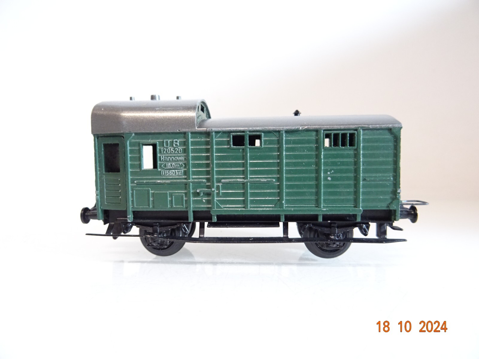 Trix Express H0 Güterzuggepäckwagen der DB in EVP PR3333 – Bild 3