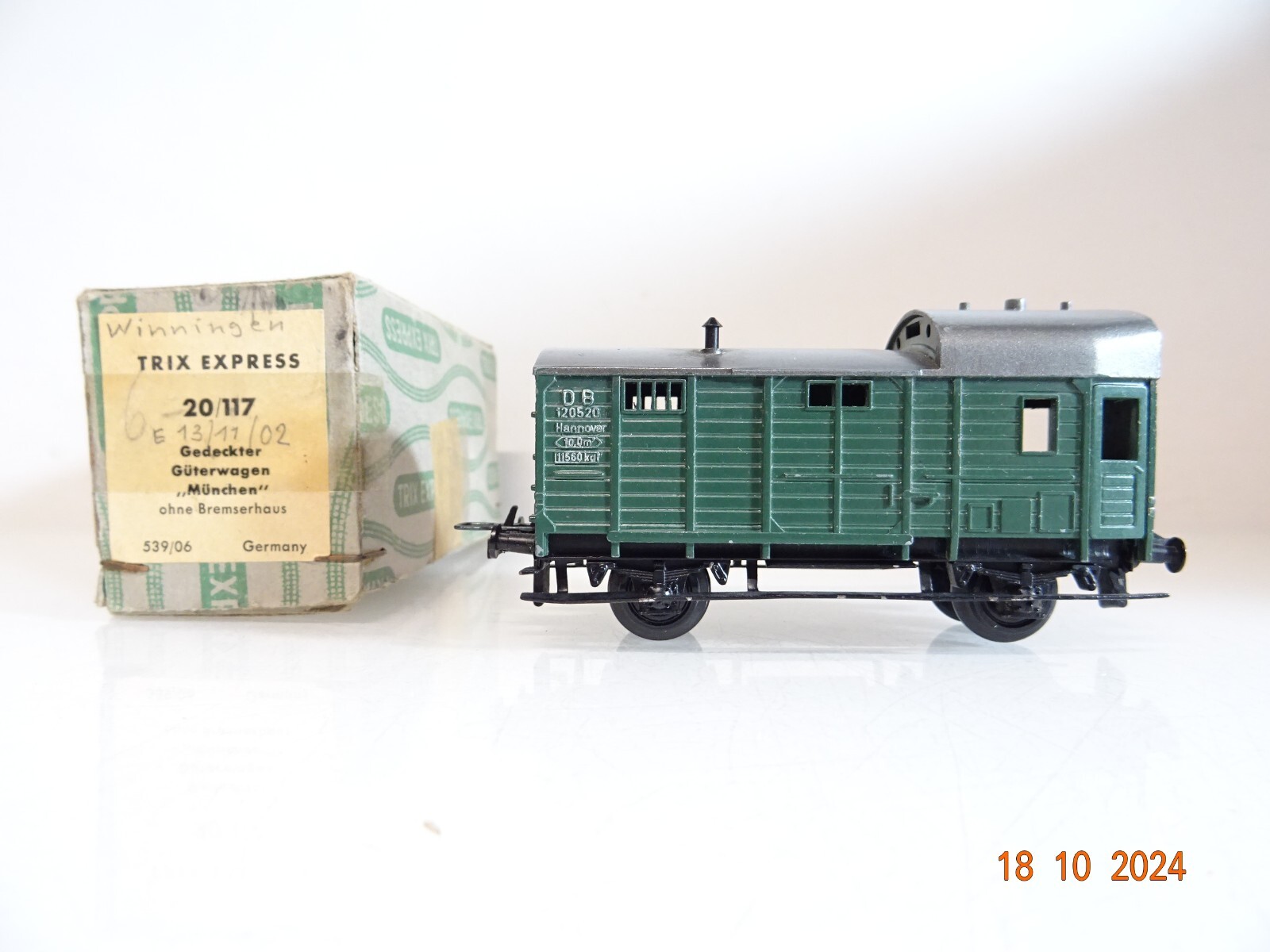 Trix Express H0 Güterzuggepäckwagen der DB in EVP PR3333