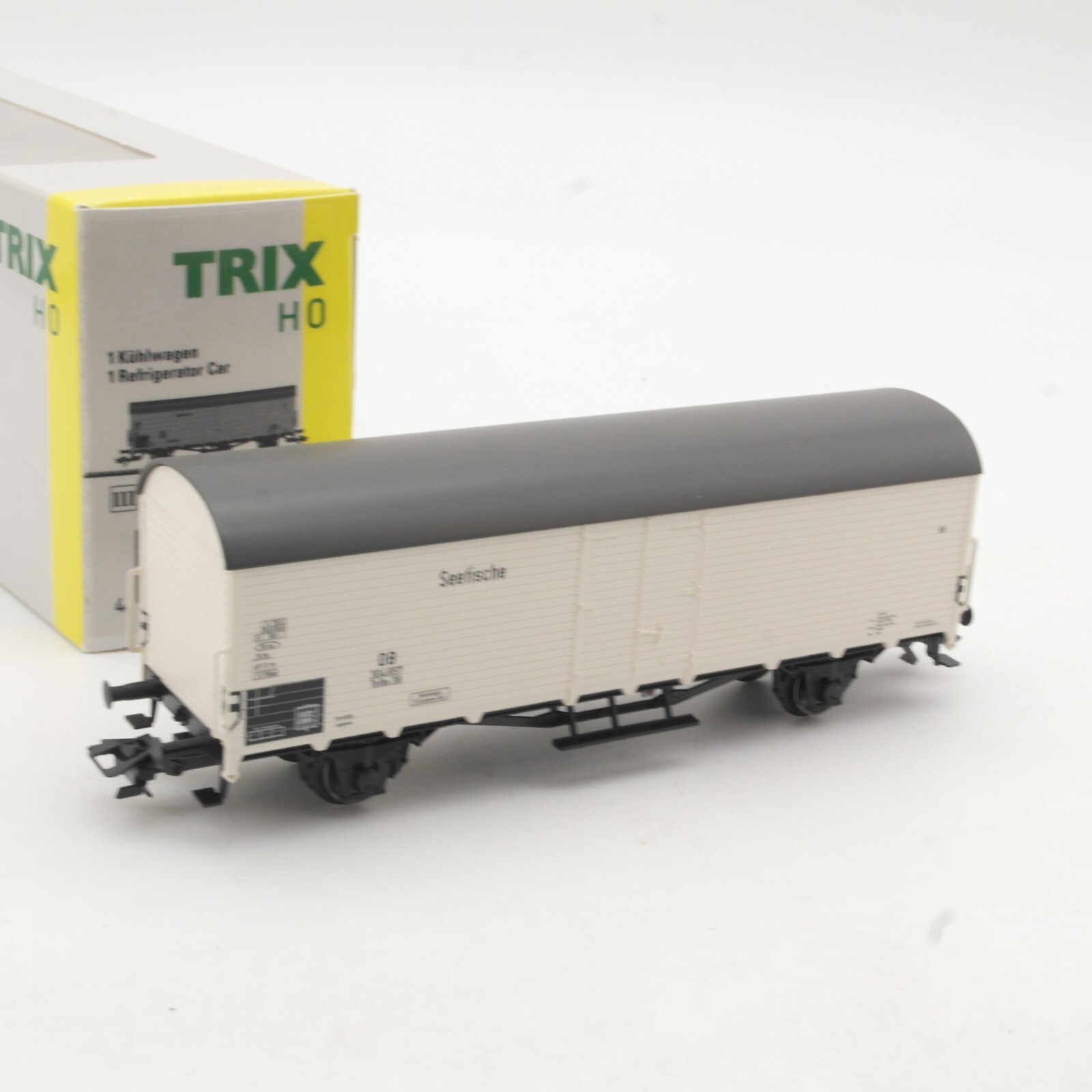 Trix H0 24036 Kühlwagen Seefische der DB RR1363 – Bild 3