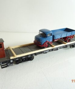 Trix H0 24401 Flachwagen mit MB Pritsche der DB RR4513 o.