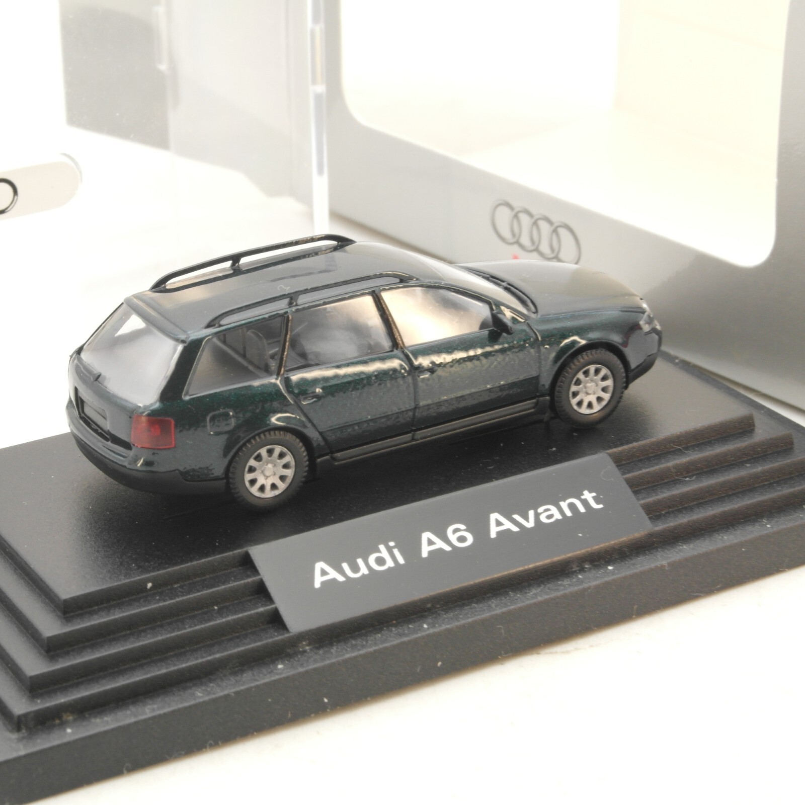Wiking 1:87 Webemodell Audi A6 Avant in OVP RG4459 – Bild 4
