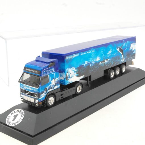 Albedo 1:87 Volvo Globetrotter Sattelzug Iceland in PC Box RG1854