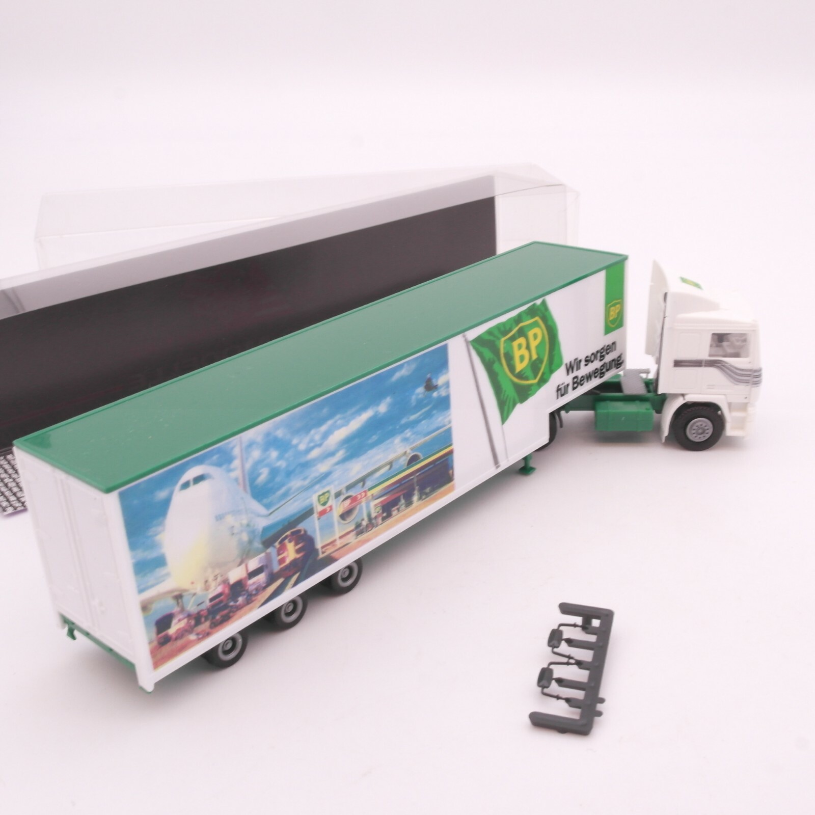 Albedo 1:87 Volvo Sattelzug BP in OVP RT3985 – Bild 3