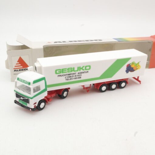 Albedo 1:87 Volvo Sattelzug Gesuko Fruchtimport in OVP QR9692