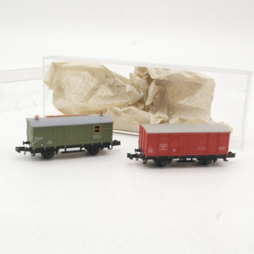 Arnold / Minitrix N Set gedeckte Güterwagen in EVP RR219 – Bild 3