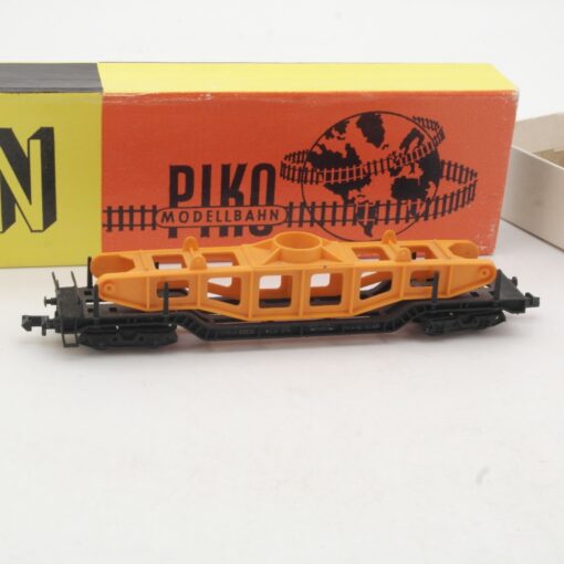 Arnold N 0492 Tieflagewagen mit Ladegut in EVP RR4019