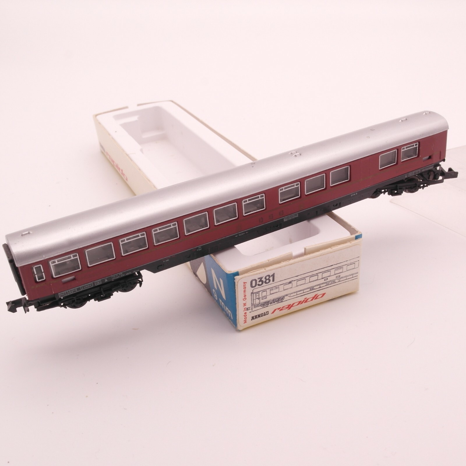 Arnold N Speisewagen der DSG Heimatbahnhof Würzburg in EVP RT322