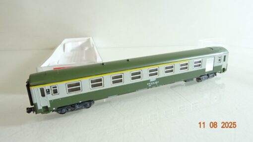 Artrain N Personenwagen 51 87 41.70 435.8 der SNCB in OVP RR2647