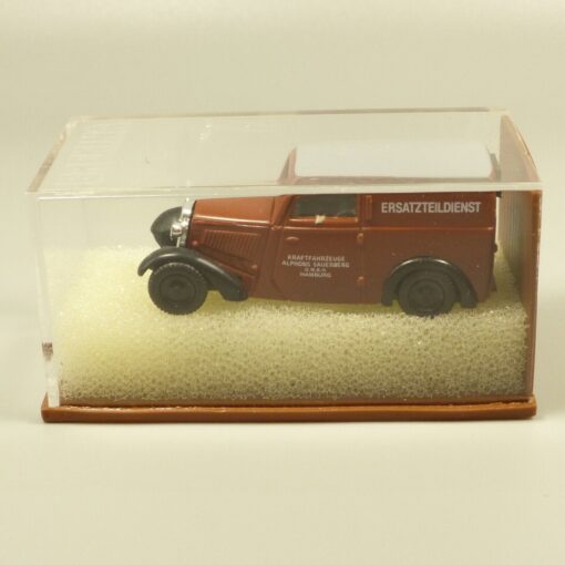 Brekina 1:87 1330 DKW F7 Kastenwagen DKW Ersatzteildienst braun in OVP EX5324 – Bild 4