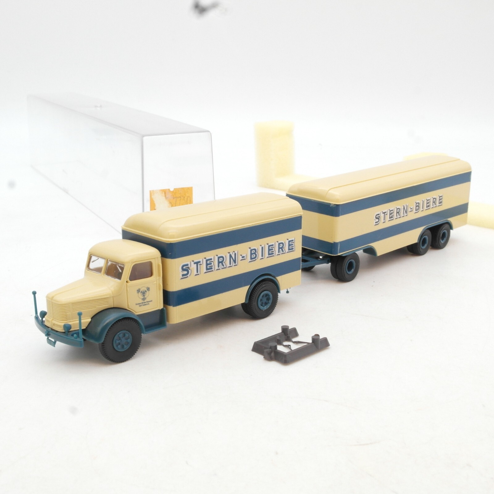 Brekina 1:87 7710 Büssing Hängerzug Stern Biere in OVP RF9703
