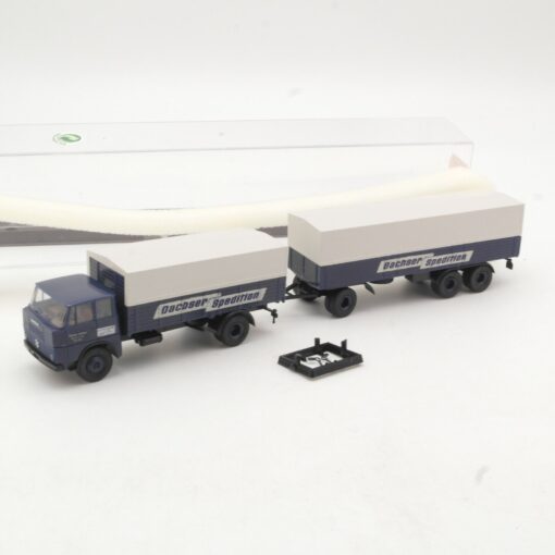 Brekina 1:87 8251 Henschell Hängerzug mit Planan Dachser in OVP QR9277