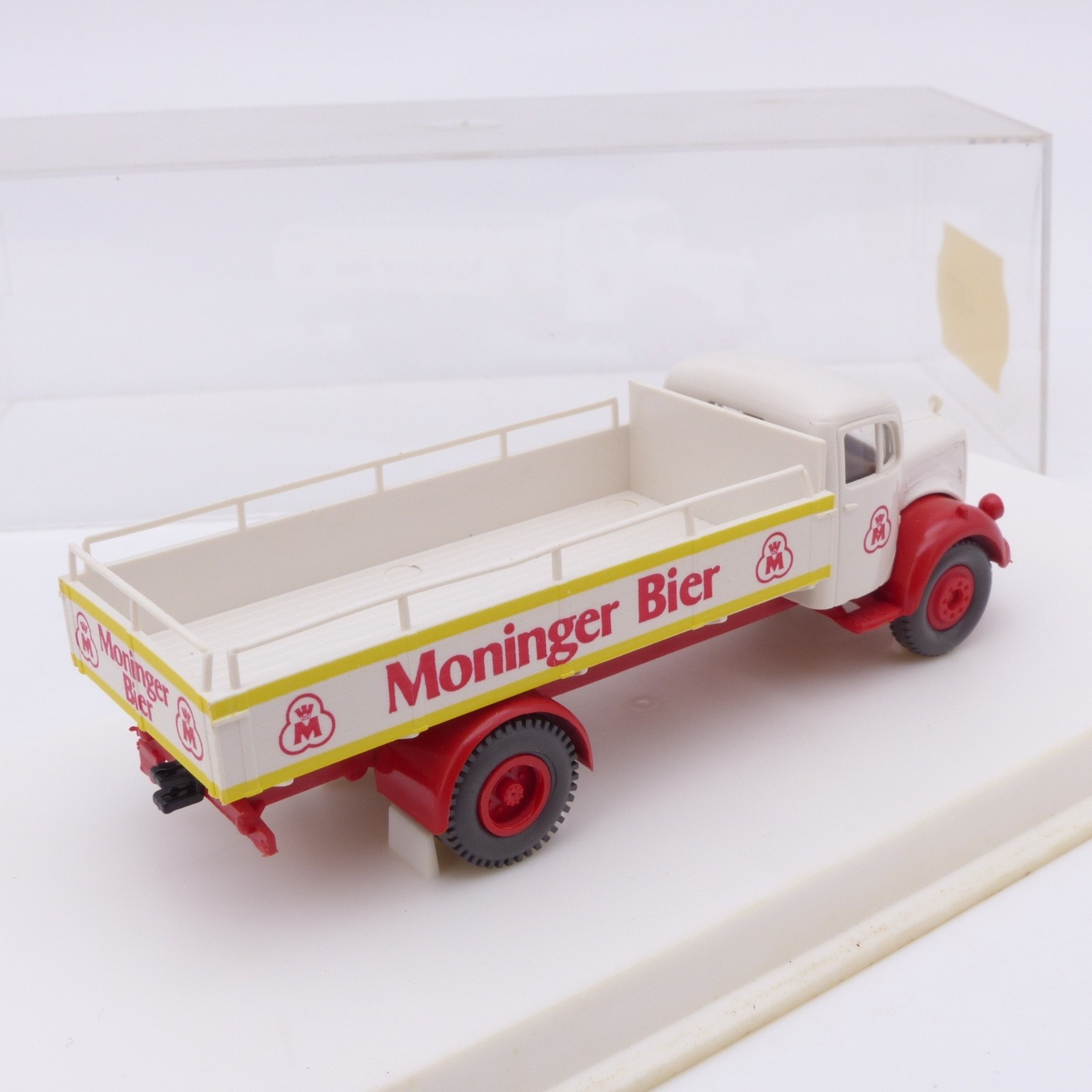 Brekina 1:87 Mercedes L 311 Getränkepritsche Moninger Bier in OVP EX8199 – Bild 3