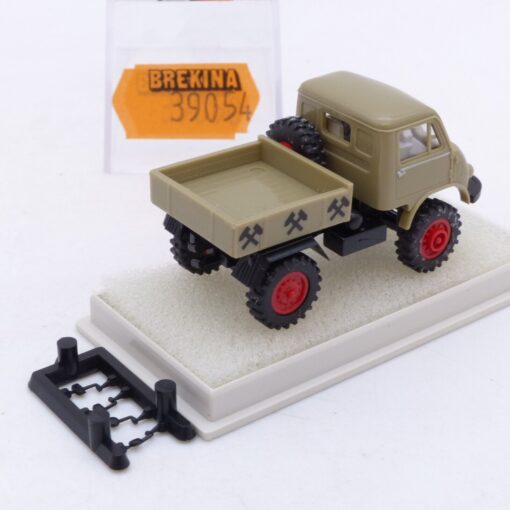 Brekina 1:87 Nr.: 39054 Unimog 402 Kurzpritsche Kohlenhändler, in OVP EB7208 – Bild 3