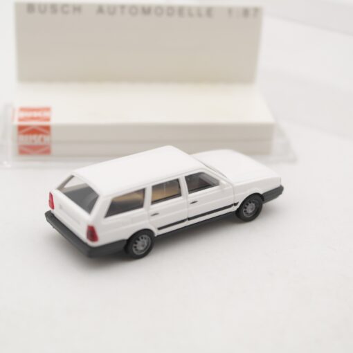 Busch 1:87 48100 VW Passat Variant in OVP RR1837 – Bild 3