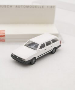 Busch 1:87 48100 VW Passat Variant in OVP RR1837
