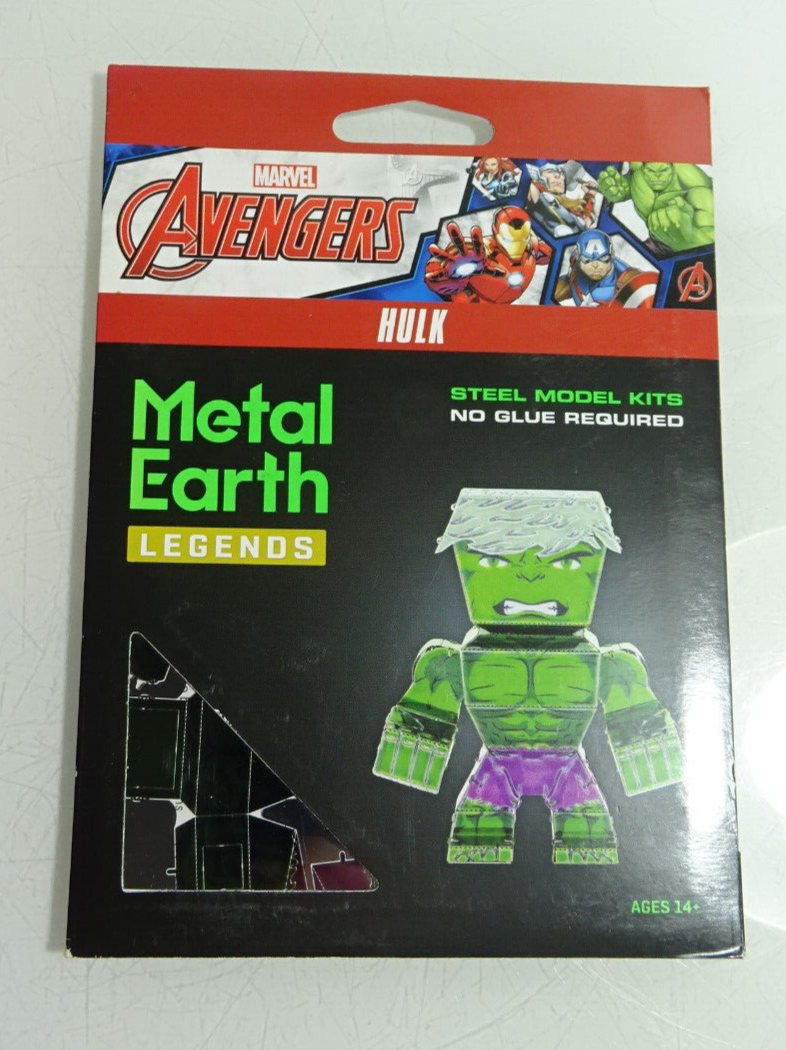 Fascinations Metall Earth Legends Bausatz 3 D Figur Hulk in OVP AR8189