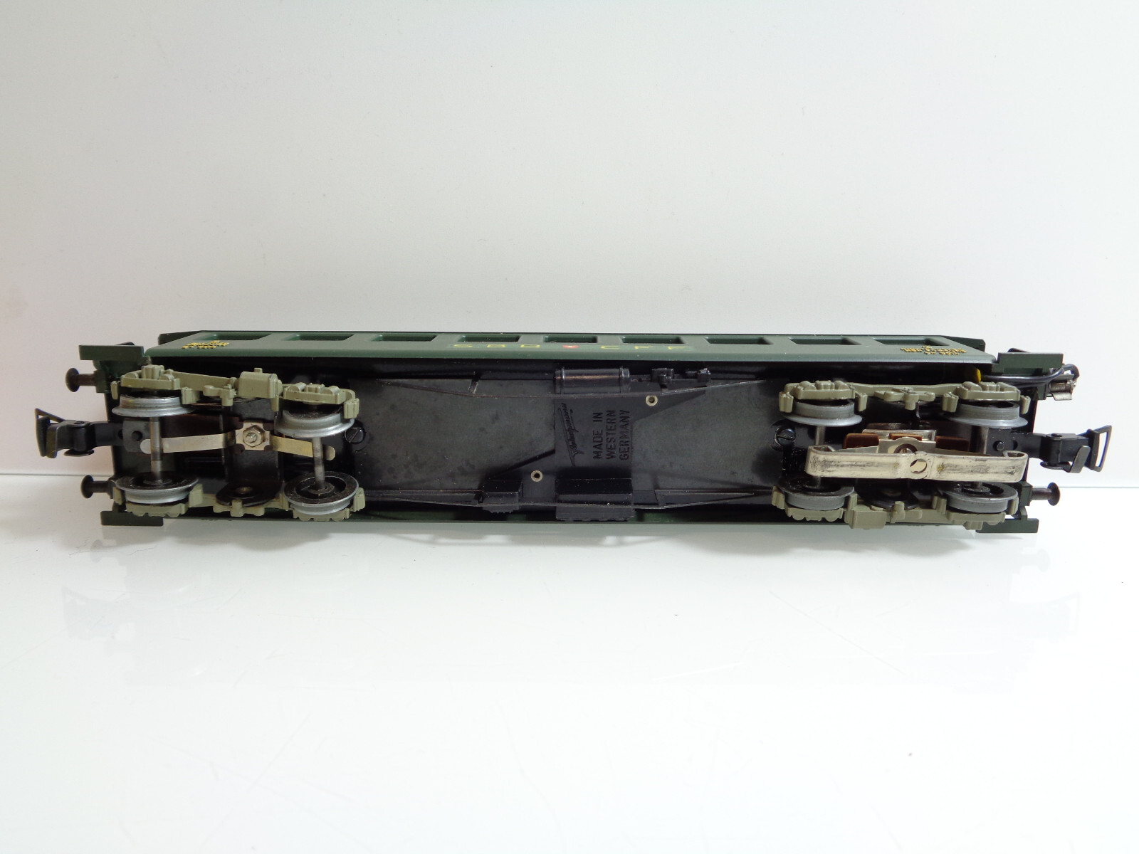 Fleischmann H0 1417 B Personenwagen 2.Kl. mit Beleuchtung der SBB in OVP JD3740 – Bild 4