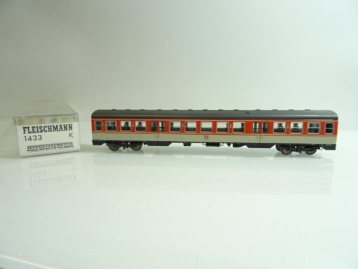 Fleischmann H0 1433 K Mittelwagen 2. Klasse der DB in OVP PR315