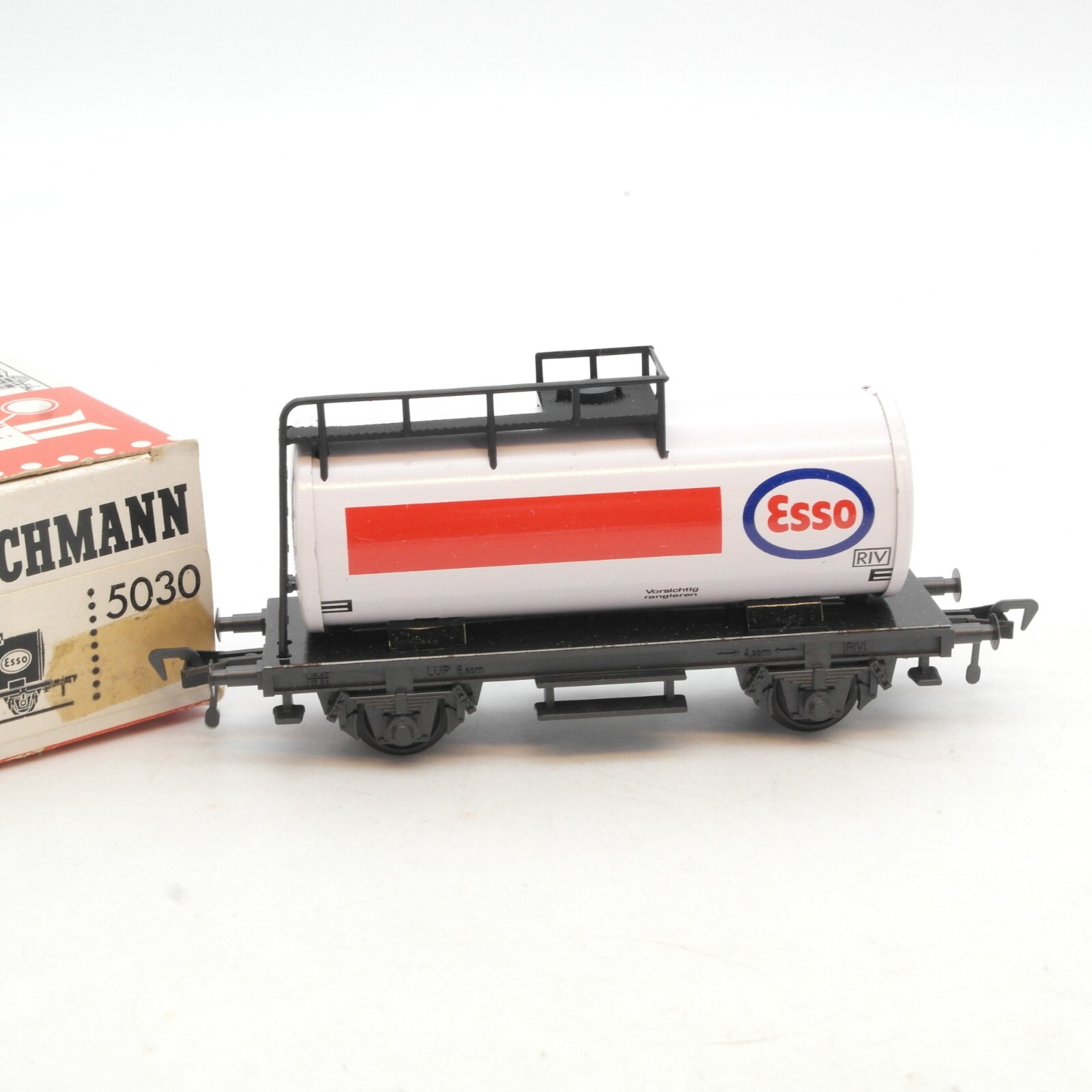 Fleischmann H0 5030 Kesselwagen ESSO in OVP RF9409