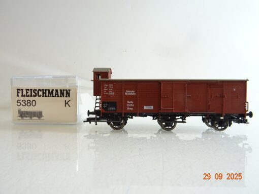 Fleischmann H0 5380 K gedeckter Güterwagen der DR in OVP BH212