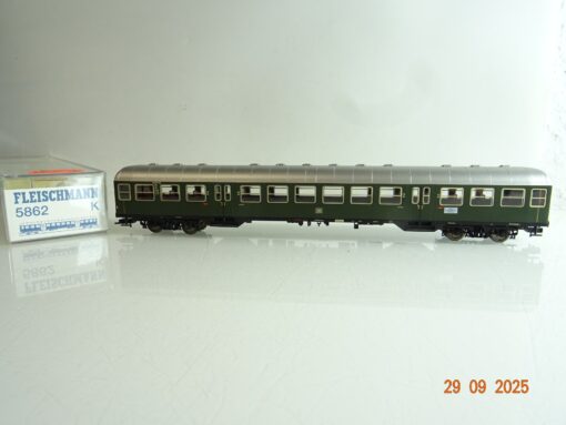 Fleischmann H0 5862K Personenwagen 2.Kl. der DB in OVP BH227