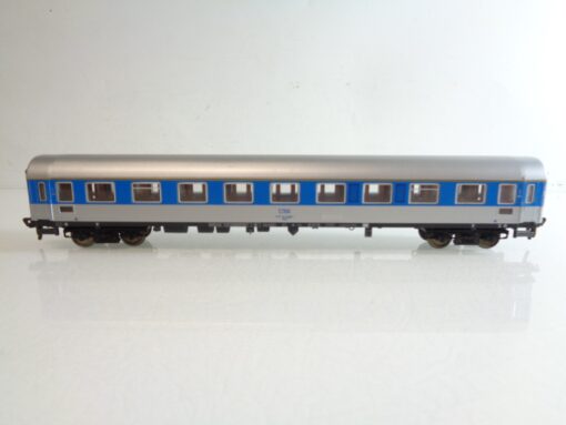 Fleischmann H0 Personenwagen 1. Kl. der ÖBB BH615 o.