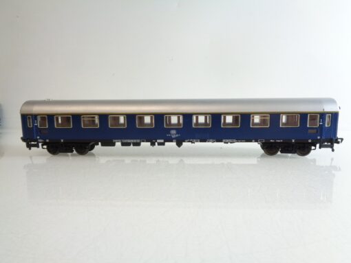 Fleischmann H0 Personenwagen 1.Kl. der DB BH759 o. – Bild 3