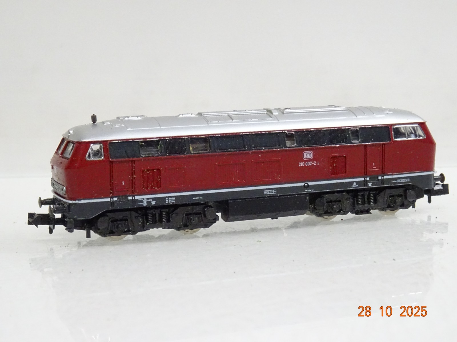 Fleischmann N 7232 Diesellok BR 210 002-2 der DB JL3936 o. – Bild 4