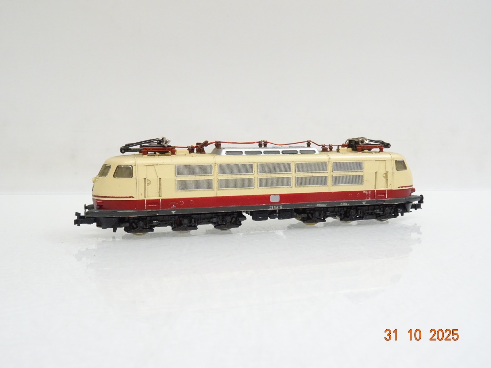Fleischmann N 7375 E-Lok BR 103 118-6 der DB JL3979 o. – Bild 3